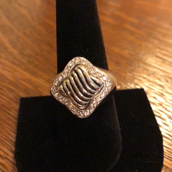 Silver and rhinestone cocktail ring. Tarnish Resistant - Picture 6 of 7